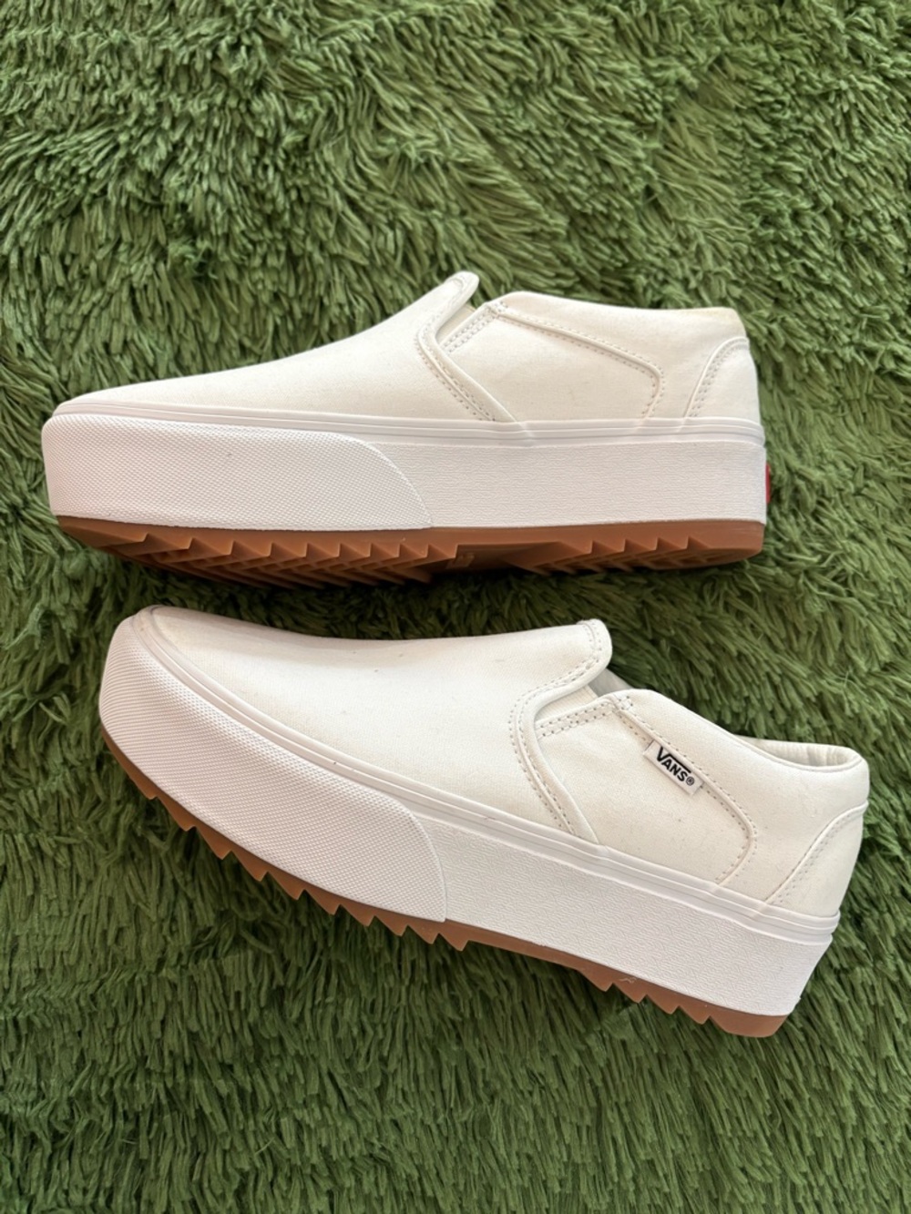 Vans Women's White Platform Slip-On Sneakers with Gum Sole - Picture 2 of 6